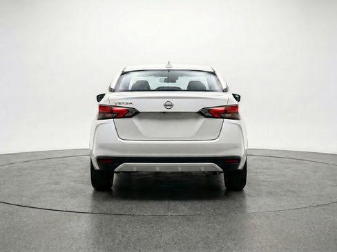 Used 2025 Nissan Versa SV FWD image 7