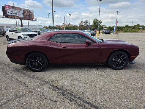 Used 2021 Dodge Challenger R/T w/ Blacktop Package RWD image 4