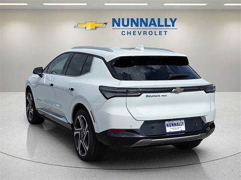 New 2026 Chevrolet Equinox EV LT image 3