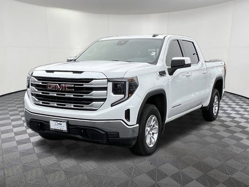 Used 2024 GMC Sierra 1500 SLE image 3