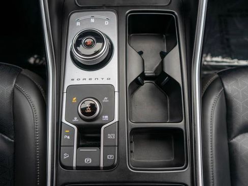Certified 2023 Kia Sorento EX image 27