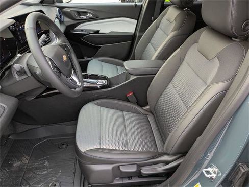 New 2026 Chevrolet Trax LT w/ Driver Confidence Package image 11