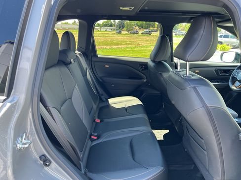 Used 2026 Subaru Forester Wilderness AWD/4WD image 28