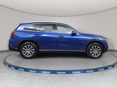 Used 2023 Mercedes-Benz GLC 300 4MATIC image 5