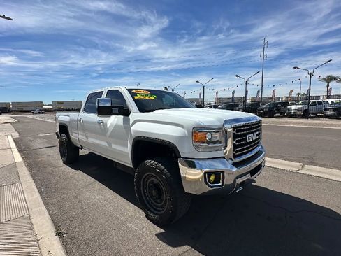 Used 2016 GMC Sierra 2500 SLT w/ Duramax Plus Package image 8