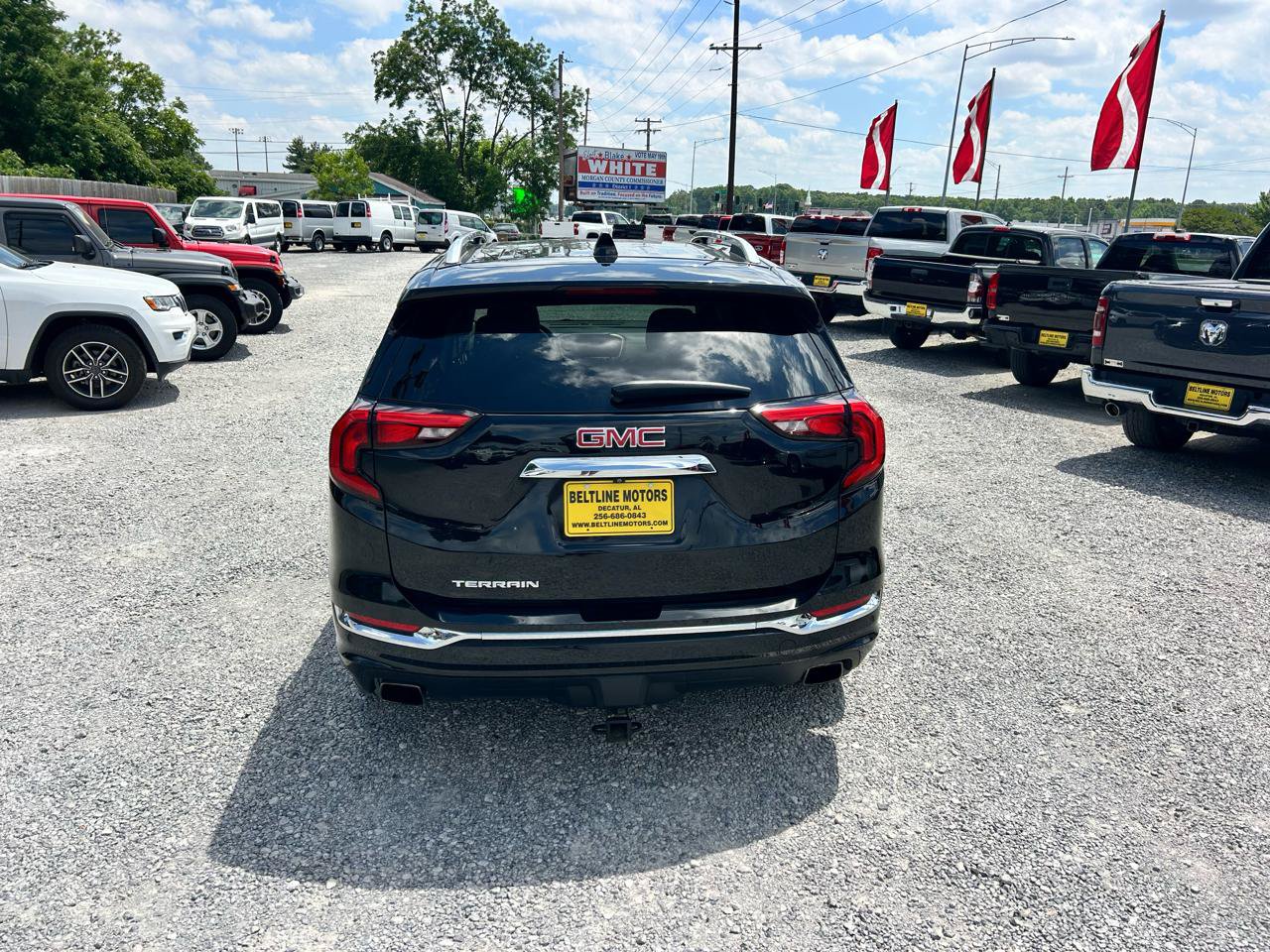 Used 2020 GMC Terrain Denali w/ Denali Premium Package FWD image 17