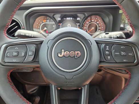 Certified 2024 Jeep Wrangler Rubicon AWD/4WD image 32