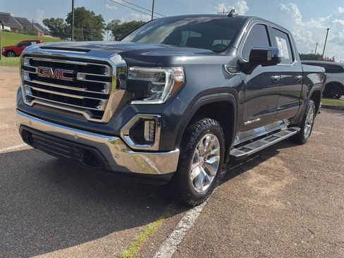 Used 2021 GMC Sierra 1500 SLT w/ SLT Premium Plus Package AWD/4WD image 8
