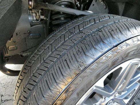 Used 2025 Toyota Tundra Limited image 15