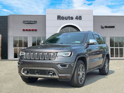 Used 2019 Jeep Grand Cherokee Overland AWD/4WD image 2