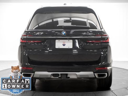 Used 2024 BMW X7 xDrive40i w/ Climate Comfort Package AWD/4WD image 4