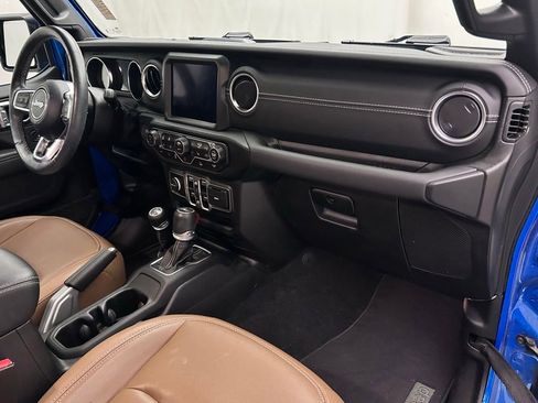 Certified 2023 Jeep Wrangler Unlimited Sahara w/ Cold Weather Group AWD/4WD image 19