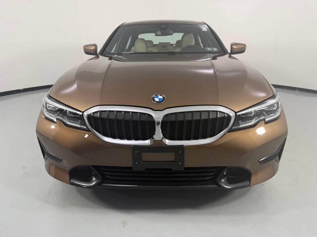 Used 2019 BMW 330i xDrive Sedan w/ Convenience Package AWD/4WD image 2