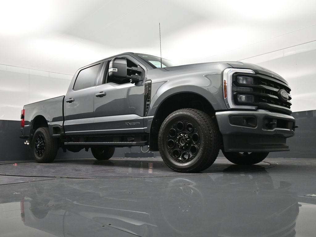 Used 2024 Ford F250 Lariat w/ Lariat Ultimate Package AWD/4WD image 32