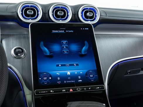 New 2026 Mercedes-Benz GLC 300 4MATIC image 19