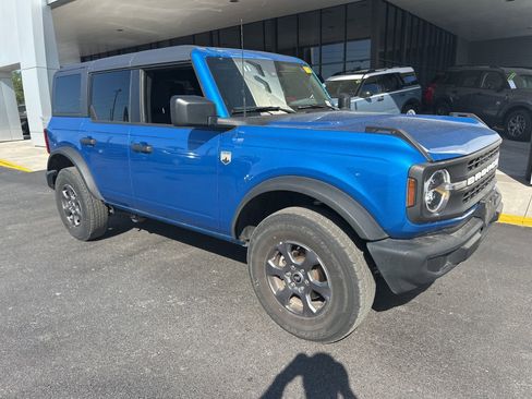 Used 2025 Ford Bronco Big Bend image 2