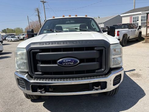 Used 2012 Ford F250 XL w/ PWR Equipment Group AWD/4WD image 4