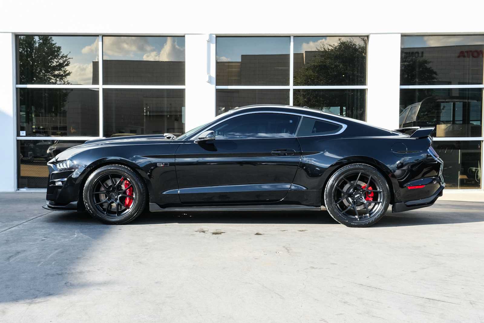 Used 2019 Ford Mustang Bullitt w/ Bullitt Electronics Package RWD image 20