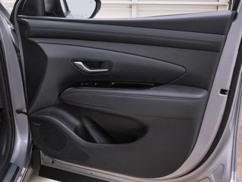 Used 2025 Hyundai Tucson Limited AWD/4WD image 29