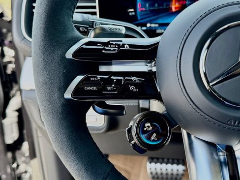 New 2026 Mercedes-Benz GLE 63 AMG S image 22