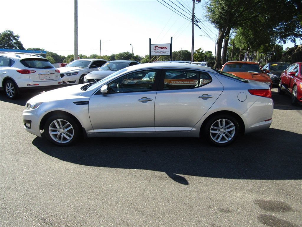Used 2013 Kia Optima LX w/ Convenience Plus Pkg FWD image 4