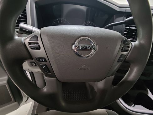 Used 2021 Nissan NV 2500 SV image 29