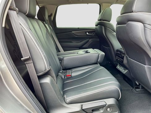 Used 2024 Acura MDX SH-AWD w/ Advance Package image 28