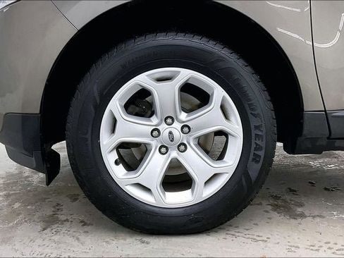 Used 2013 Ford Edge SEL image 10