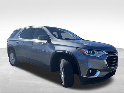 Used 2019 Chevrolet Traverse LT FWD image 7