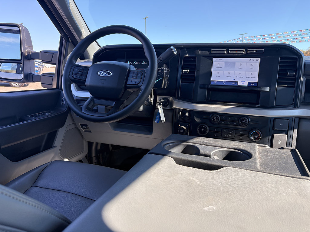 Used 2023 Ford F250 XL w/ Snow Plow/Camper Package AWD/4WD image 24