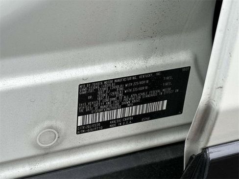Certified 2022 Toyota RAV4 XSE w/ XSE Grade Weather Package AWD/4WD image 36