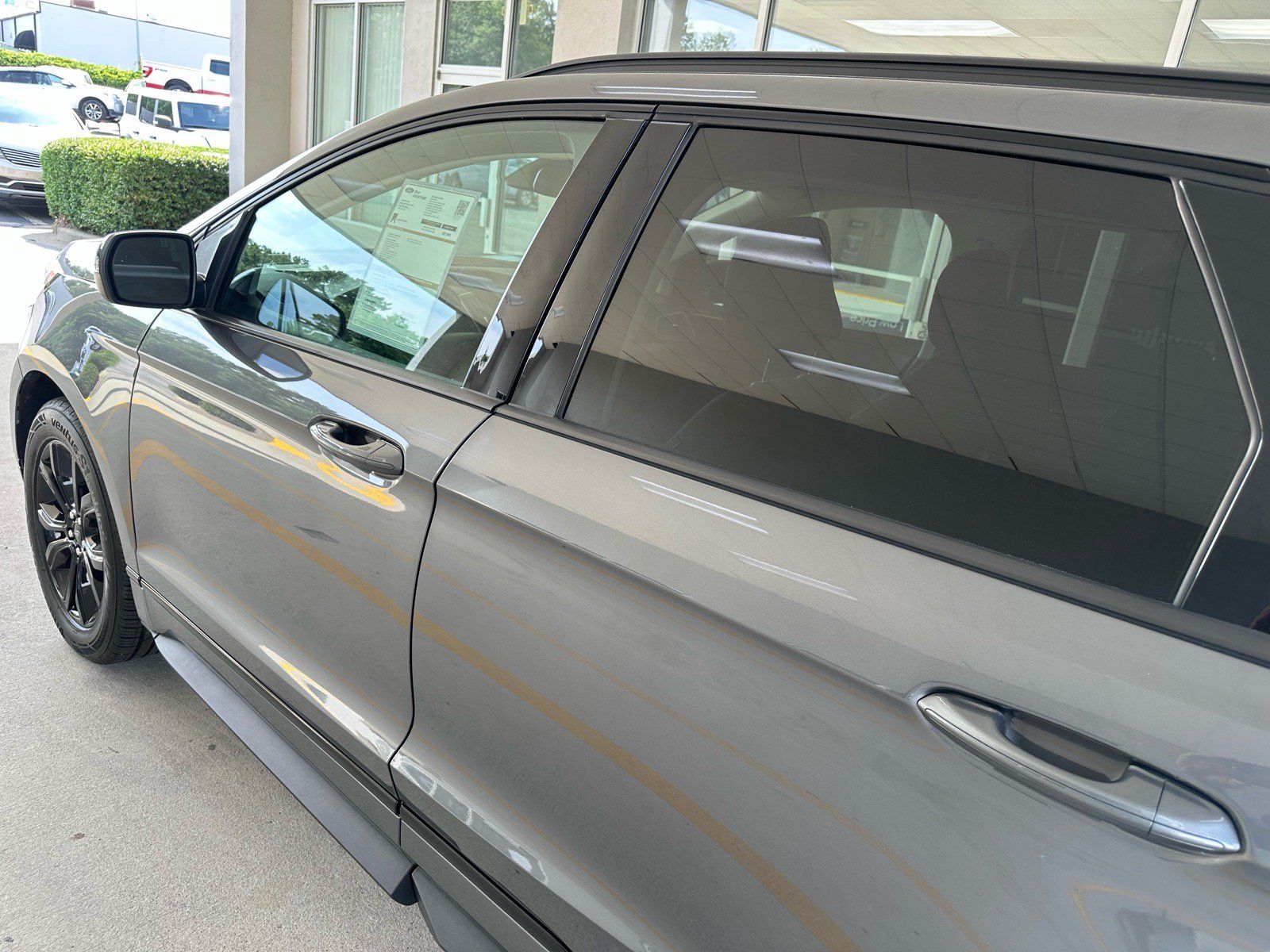 Certified 2024 Ford Edge SE w/ Black Appearance Package AWD/4WD image 12