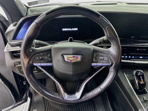 Used 2023 Cadillac Escalade ESV Sport w/ Touring Package AWD/4WD image 15