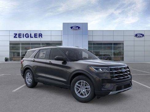 New 2026 Ford Explorer Active image 7