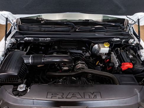 Used 2021 RAM 1500 Laramie image 32