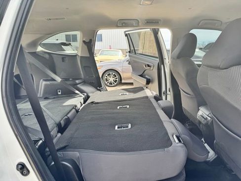 Used 2021 Toyota Highlander LE image 49