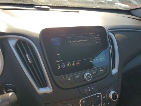 Used 2024 Chevrolet Malibu LT image 20