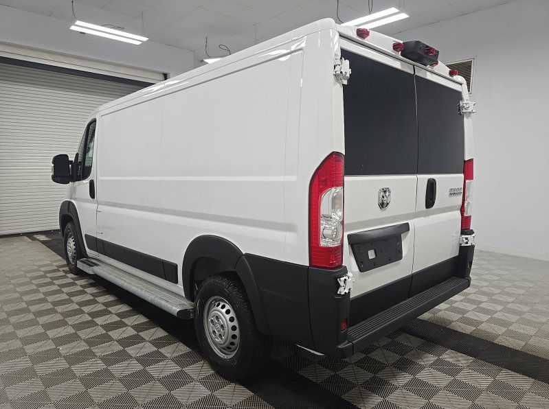 Used 2025 RAM ProMaster 2500 w/ U-Haul Equipment Group FWD image 4