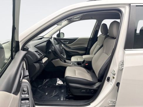 Used 2022 Subaru Forester Limited image 11