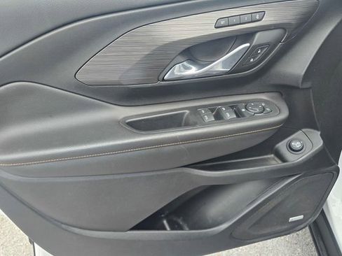 Used 2021 GMC Terrain SLT w/ Infotainment Package II FWD image 22