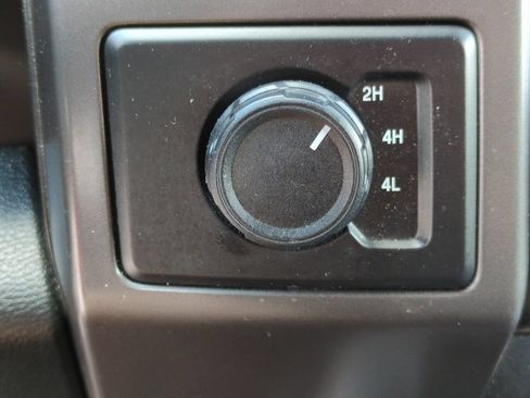 Used 2020 Ford F150 XLT w/ Equipment Group 301A Mid AWD/4WD image 26