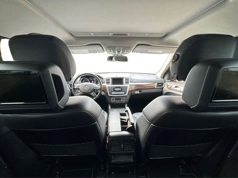 Used 2015 Mercedes-Benz GL 450 4MATIC image 27