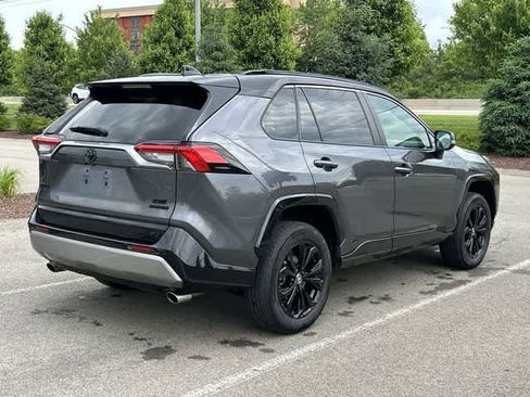 Used 2023 Toyota RAV4 XSE AWD/4WD image 24