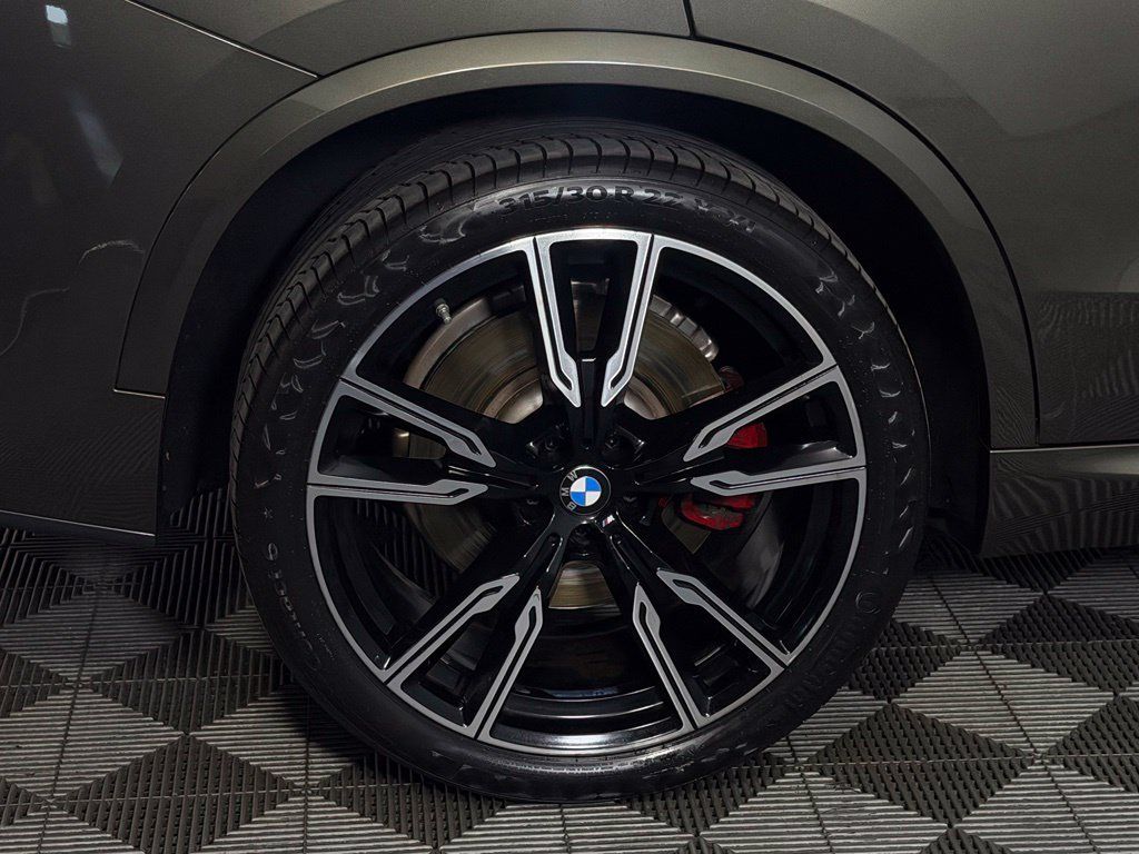 Used 2025 BMW X5 M60i AWD/4WD image 14