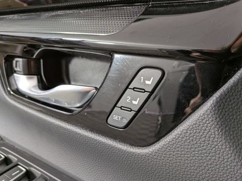 Used 2024 Honda CR-V EX-L image 12