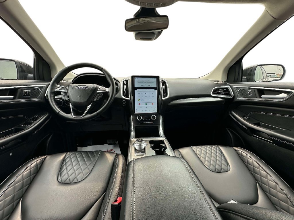 Certified 2024 Ford Edge Titanium AWD/4WD image 13