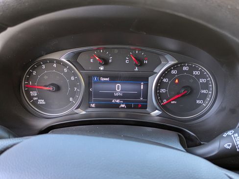 Used 2024 GMC Terrain SLE w/ Driver Convenience Package image 28