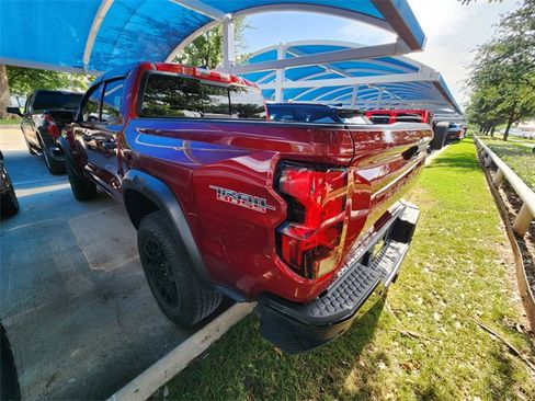 Used 2024 Chevrolet Colorado Trail Boss w/ Advanced Trailering Package AWD/4WD image 4