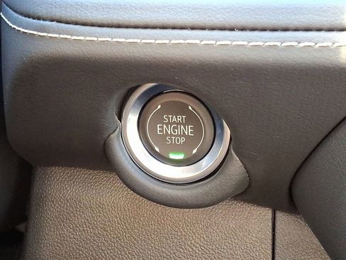 New 2025 Chevrolet Suburban Premier w/ Sun And Tow Package image 18