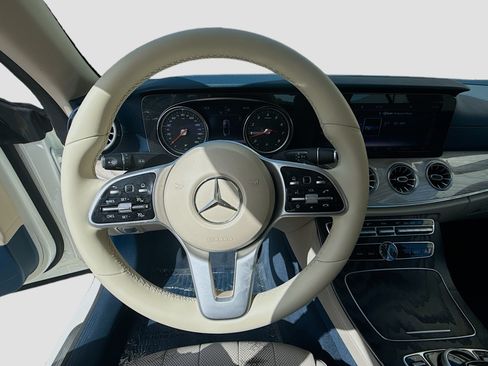 Used 2019 Mercedes-Benz E 450 Cabriolet image 10